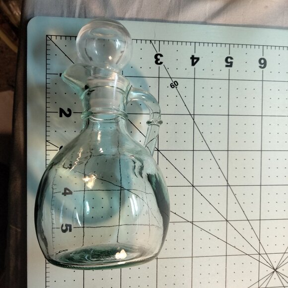 Vintage Clear Glass Oil  Vinegar Cruet Handle  Stopper Canadian Glass - Picture 11 of 11